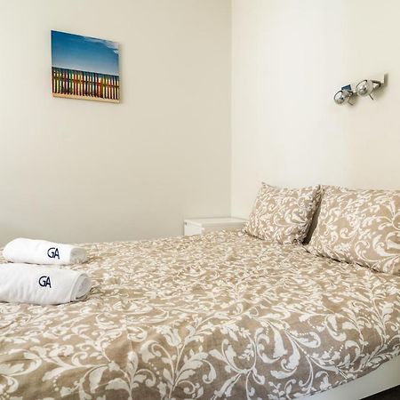 Golden Apartments - City Center - Gieldowa วอร์ซอ ภายนอก รูปภาพ